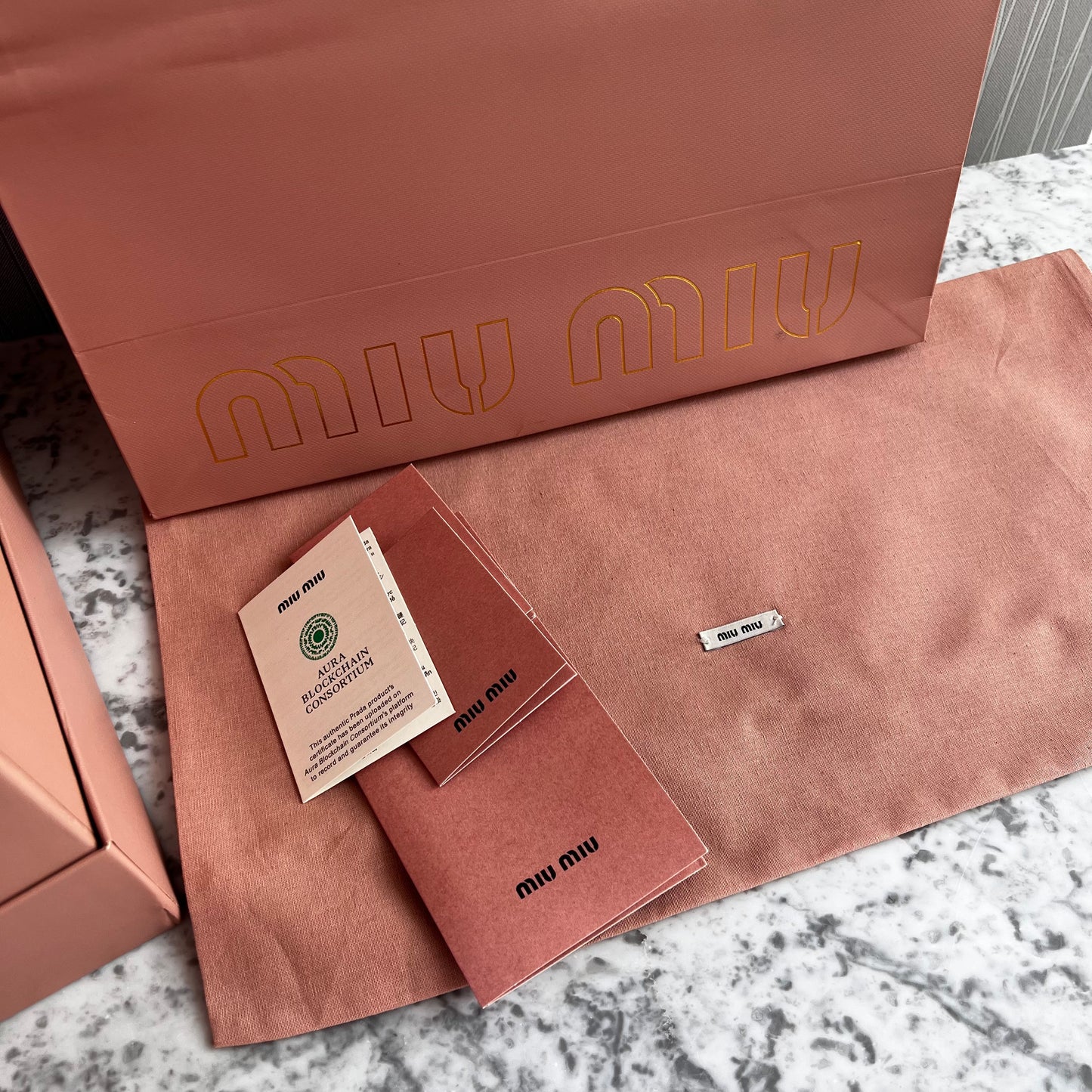 Bolso M-iu piel color camel