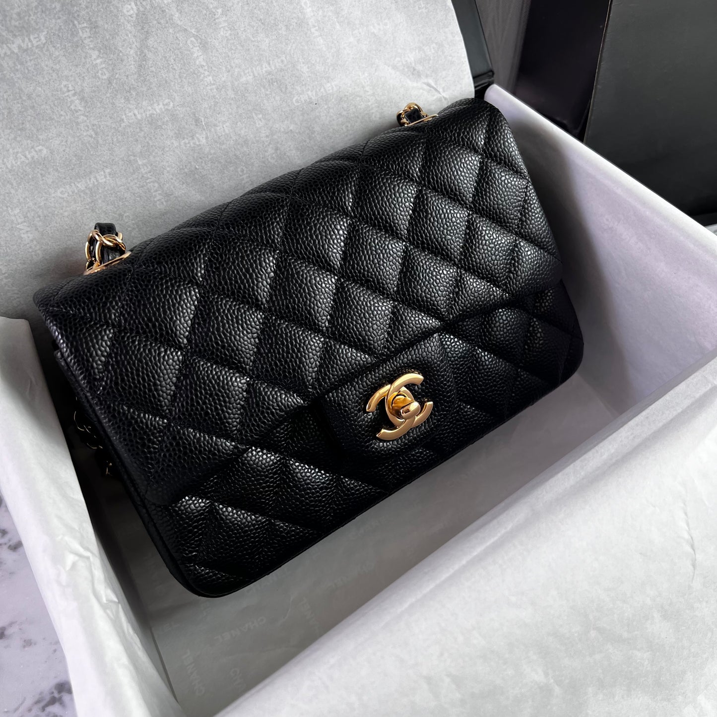 Bolso C-hanel piel caviar color negro