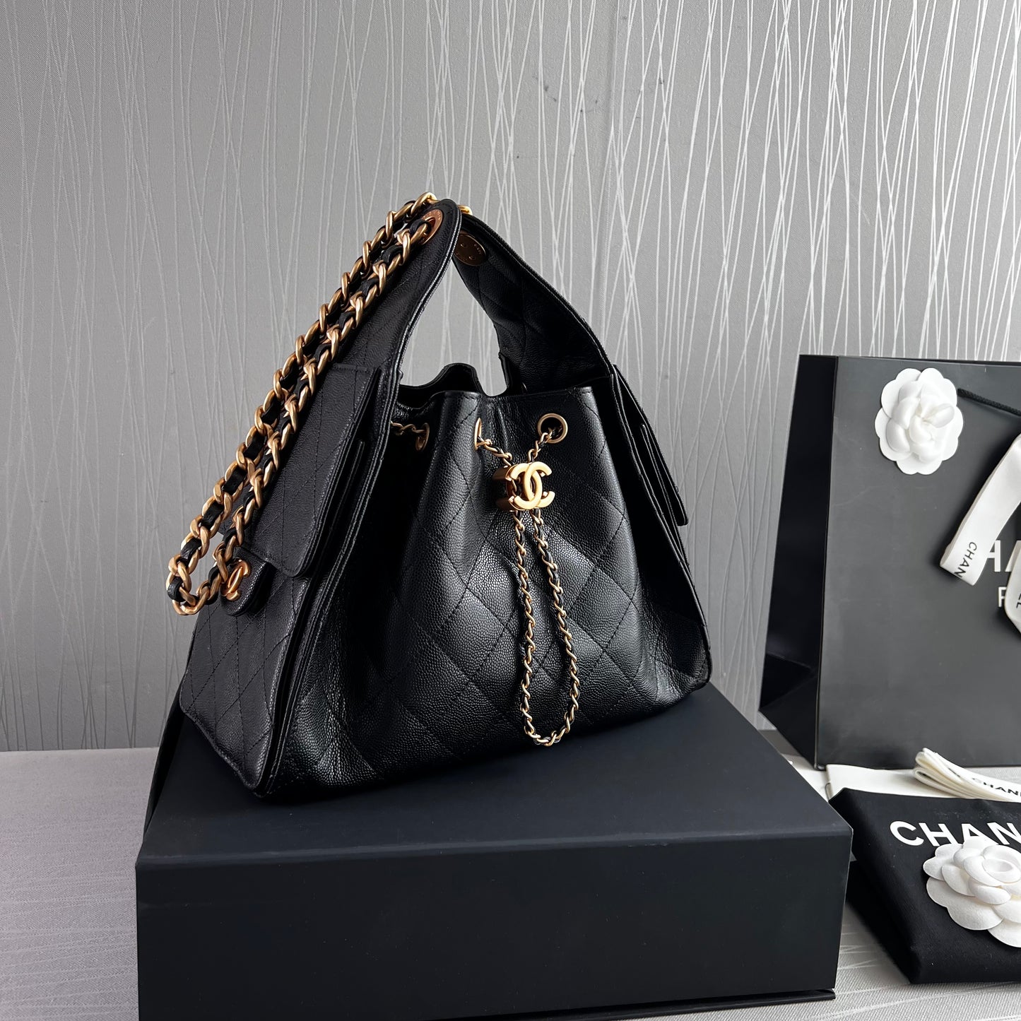 Bolso C 2-5 piel granulada color negro pequeña