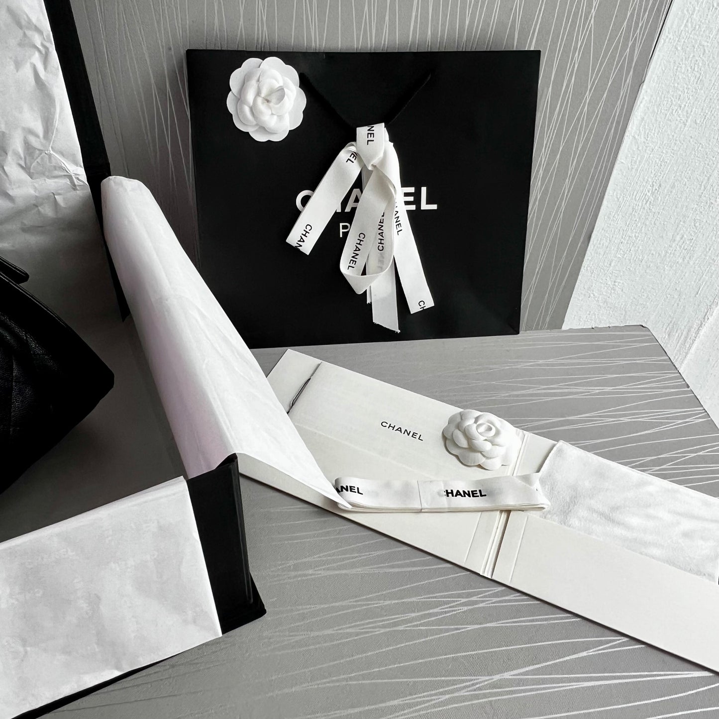 Bolso C 2-5 hobo piel granulada color negro mediana