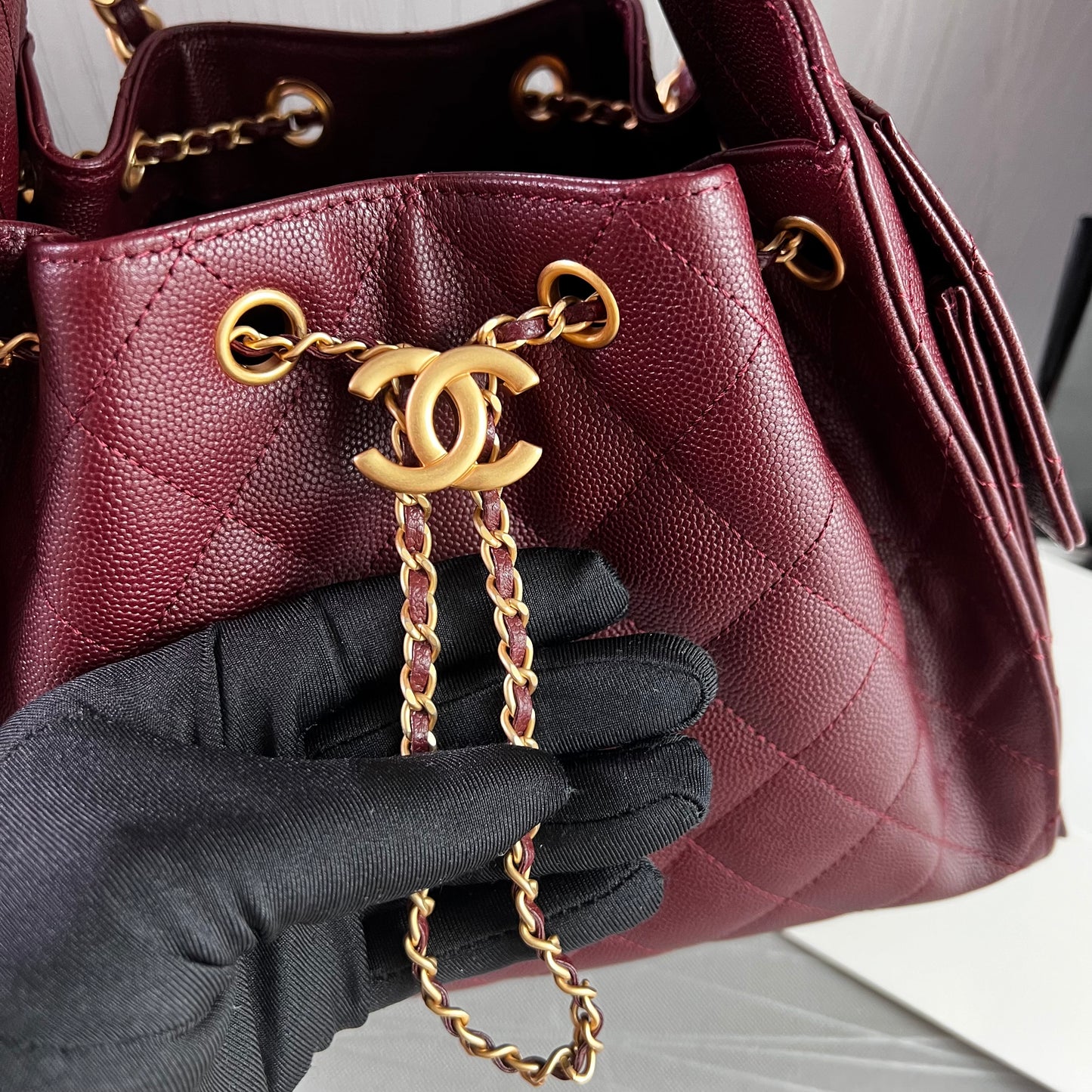 Bolso C 2-5 piel granulada color burdeos