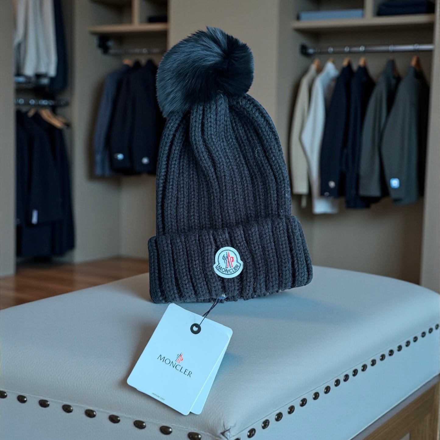 Gorro M-oncler color negro tejido