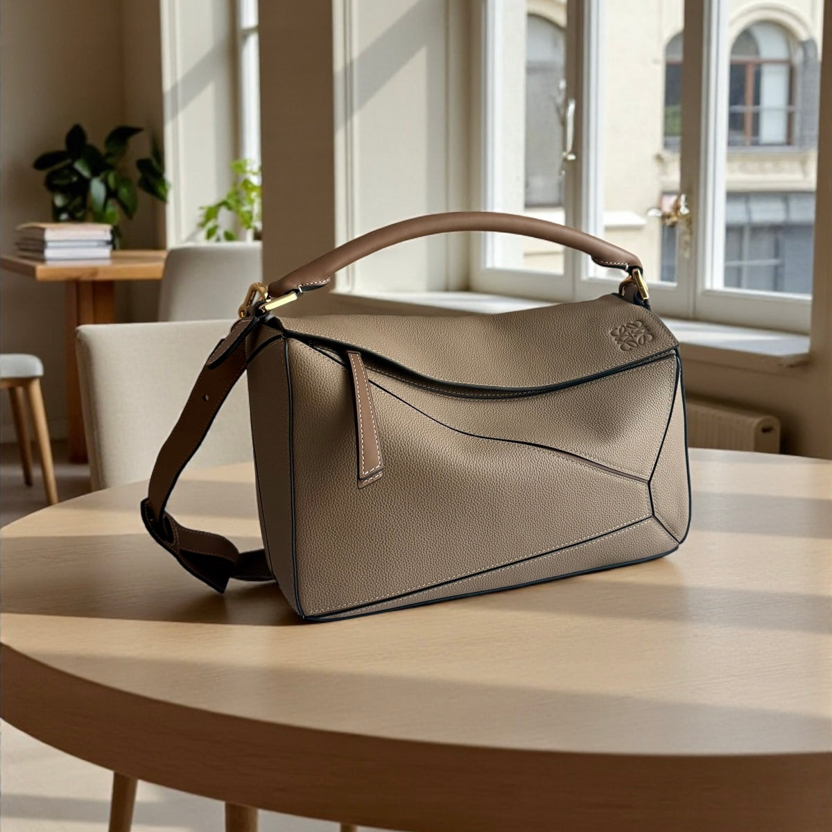 Bolso L-oewe piel color taupe