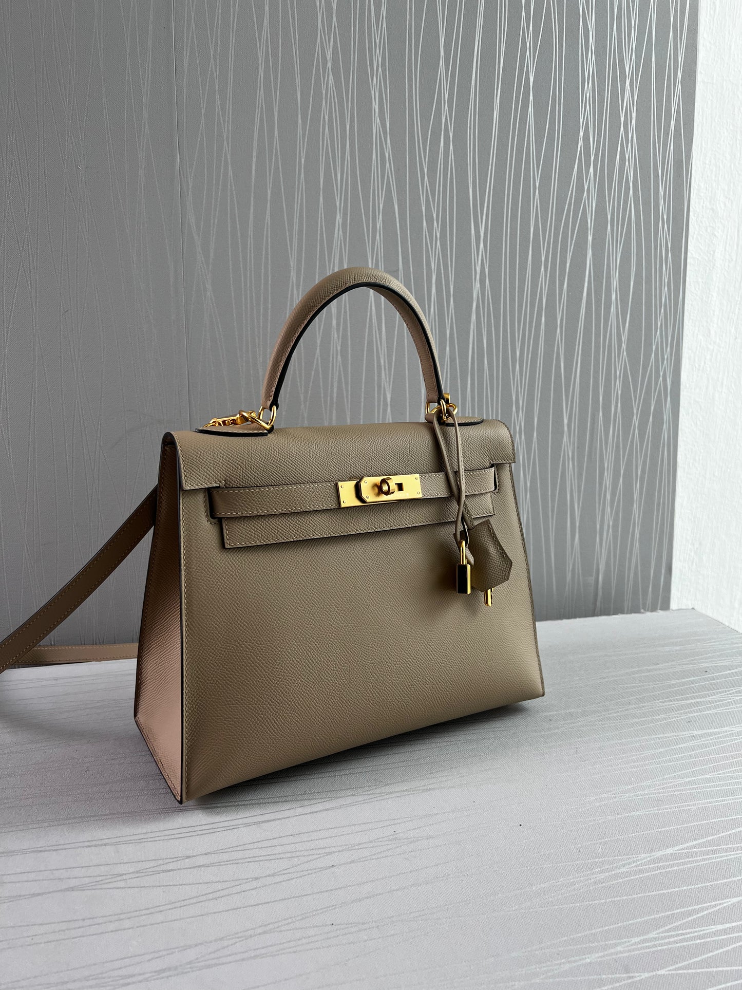 Bolso H piel en color beige