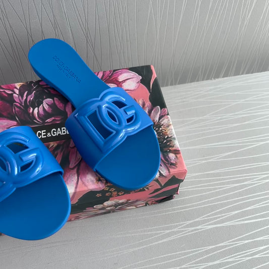 Sandalias D de hule color azul