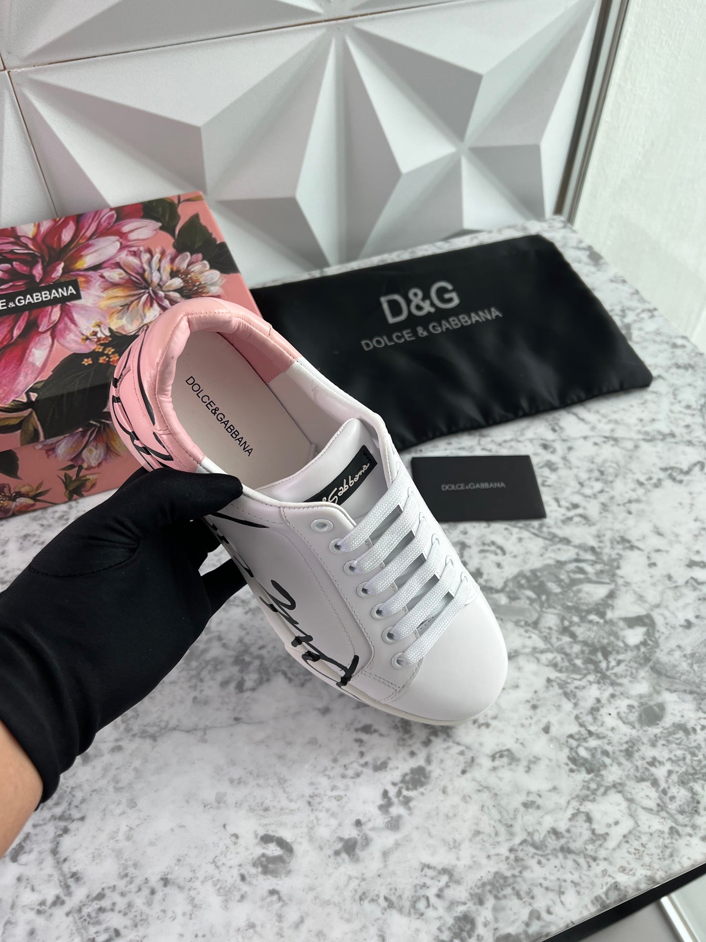 Sneakers D piel color blanco con rosa