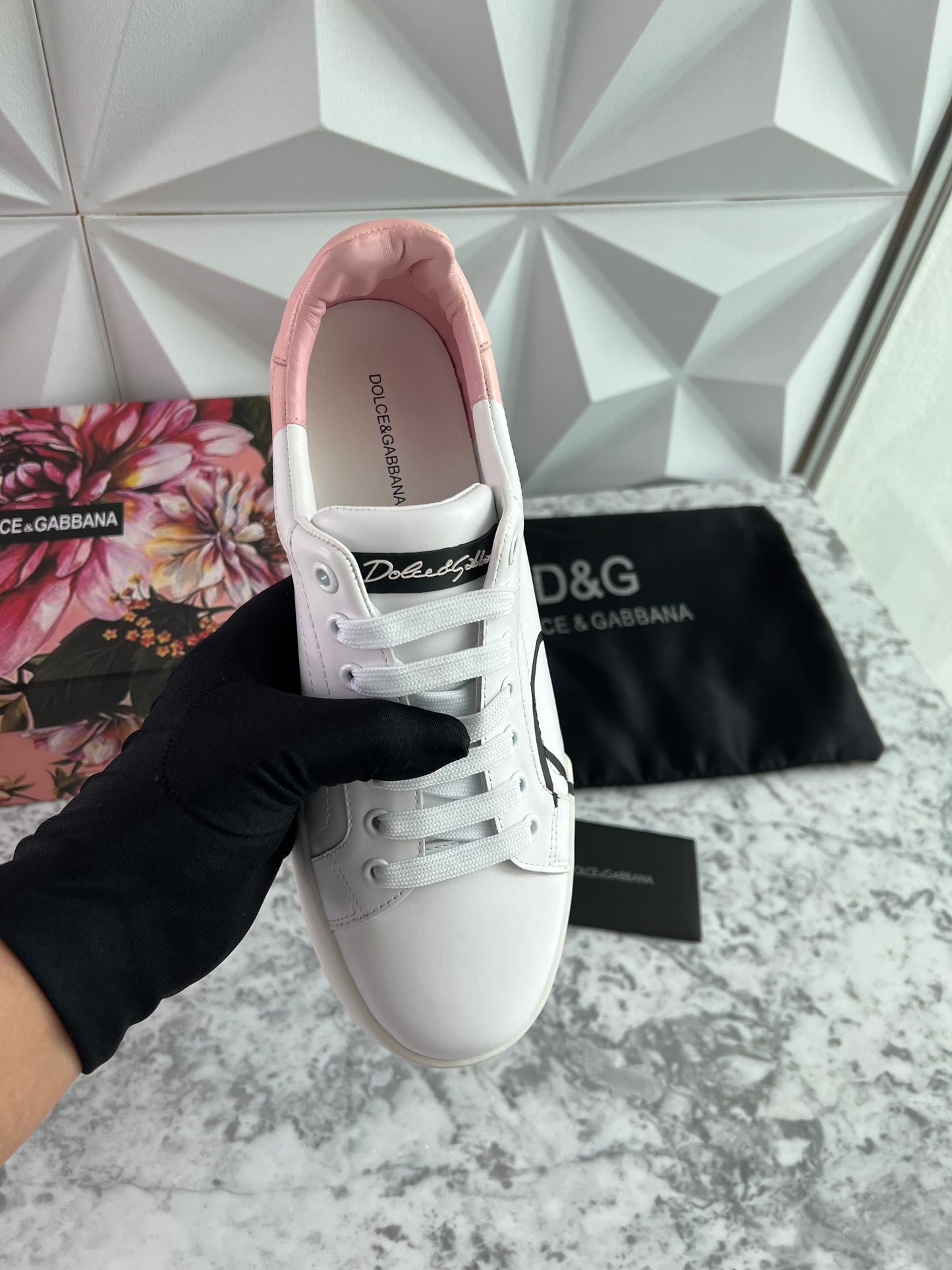 Sneakers D piel color blanco con rosa